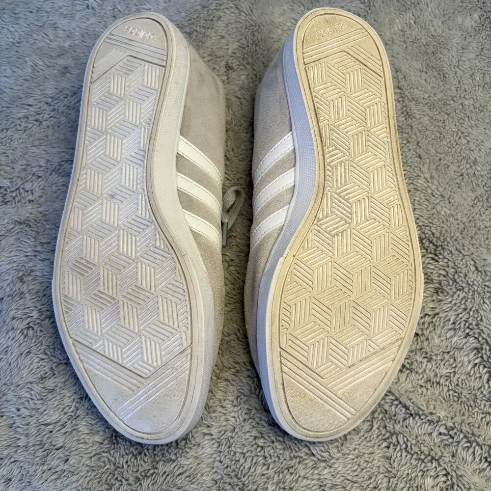 Adidas Women's Sneakers Size 7.5‎
